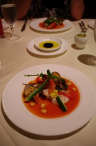 魚介と夏野菜のサラダ　シチリアの赤いオレンジソース